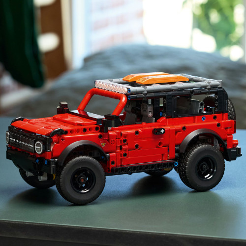 LEGO® Technic - SUV Ford Bronco® 42213, 943 piese - element galerie