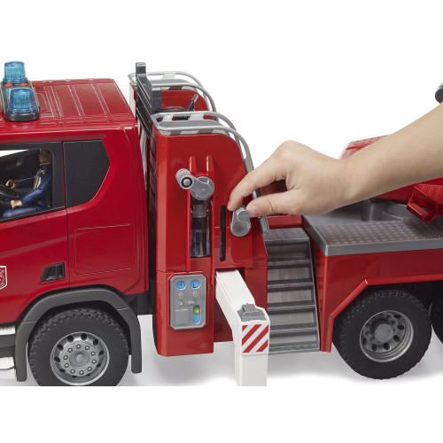 Camion de pompieri Scania Super 560R cu pompa de apa, Bruder 03591 - element galerie