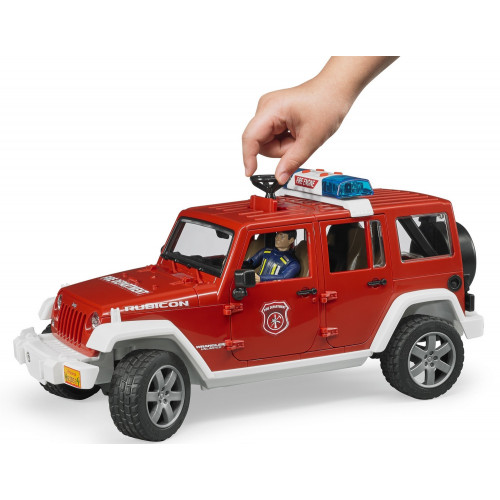 Masina de pompieri Jeep Wrangler Rubicon cu pompier, Bruder 02528 - element galerie